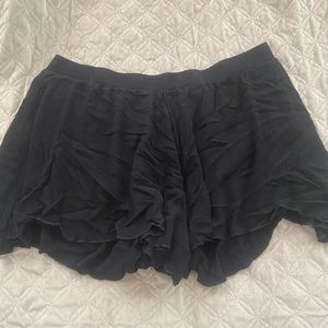 black skirt / skort